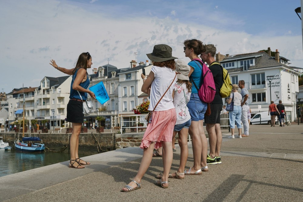On a guided tour