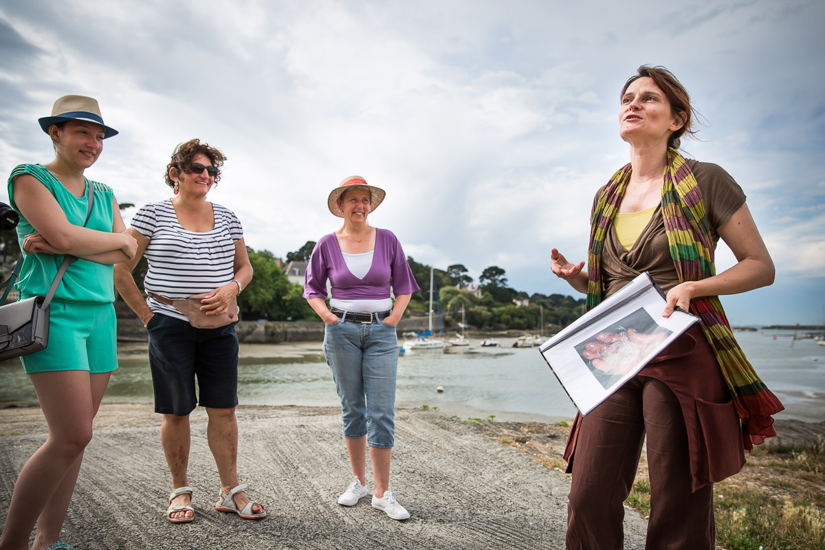 Guided tours on foot