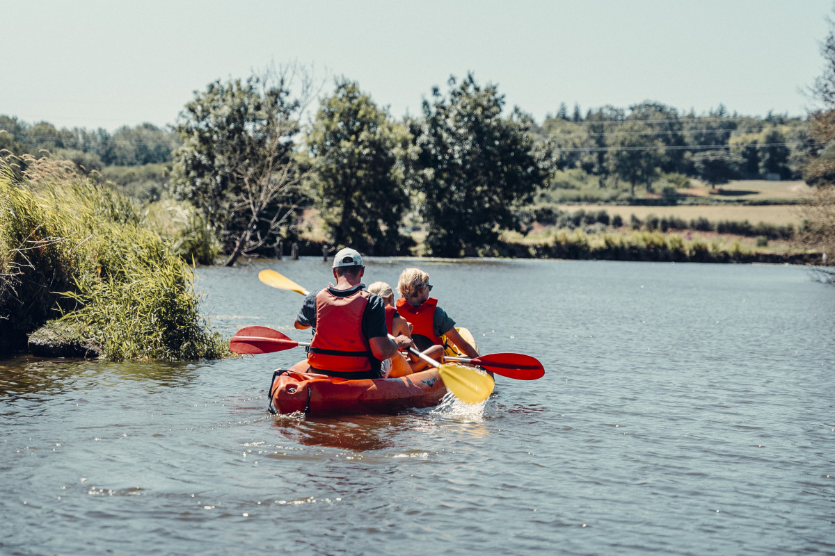 Kayak, paddle and pedalo rental