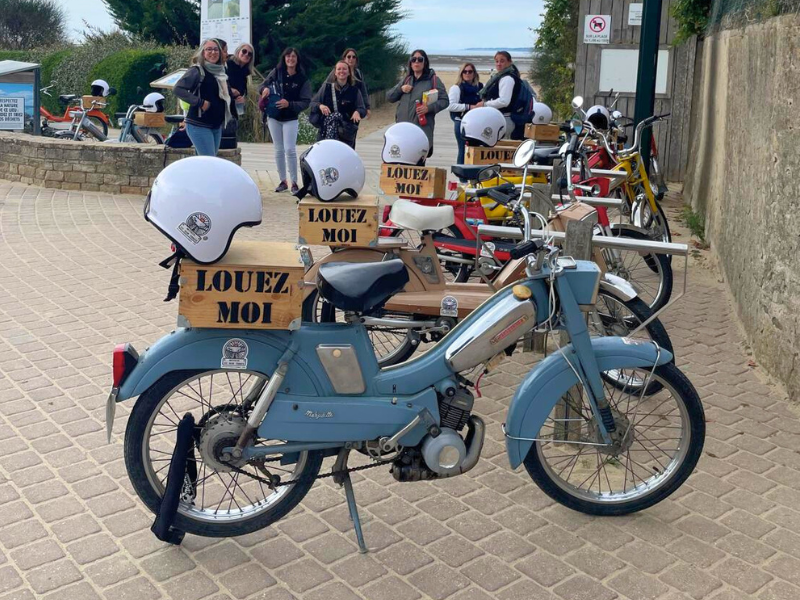 Locations  de mobylettes d'antan