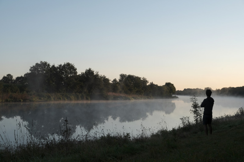 L'étang de la Beusse  au lever du jour à Sainte-Pazanne