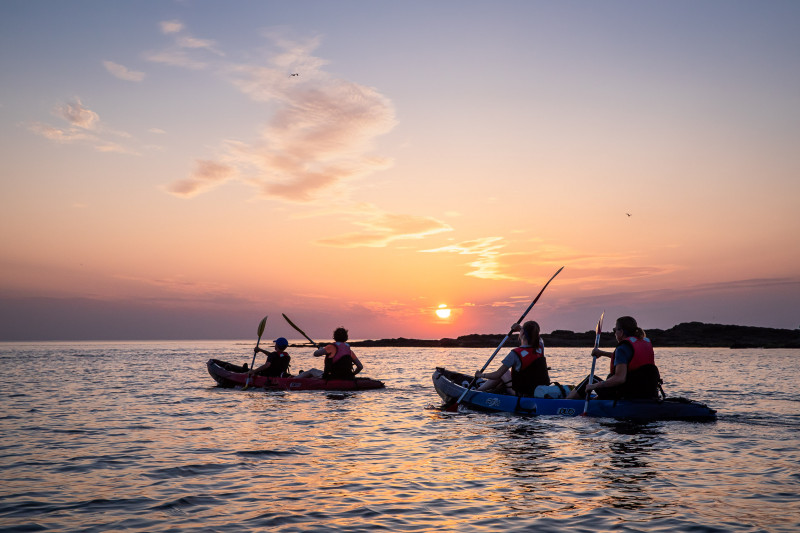 Balade en kayak au coucher du soleil à La Pointe Saint Gildas