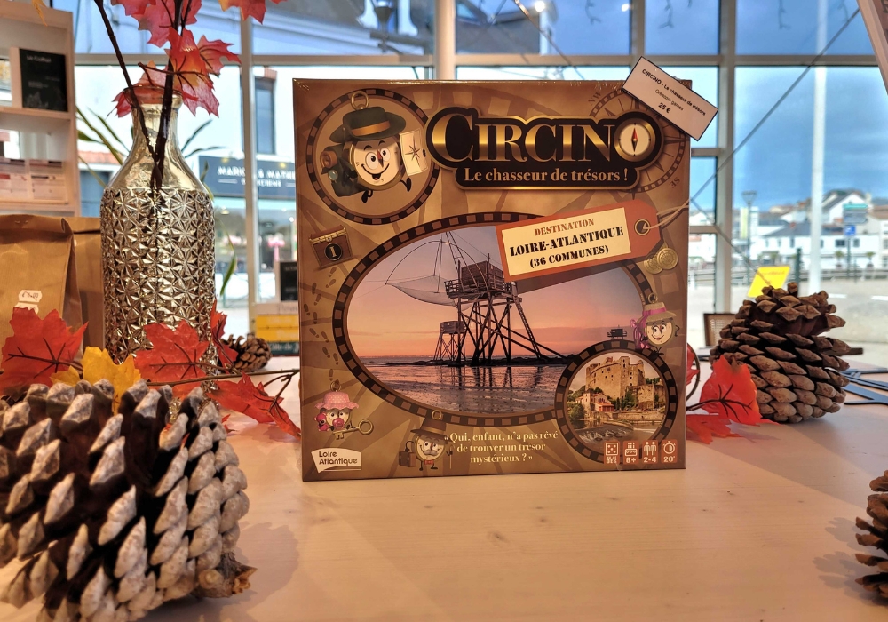 Jeu de société Circino Destination Loire-Atlantique Pornic activité famille enfants vacances - © Lise Blondel