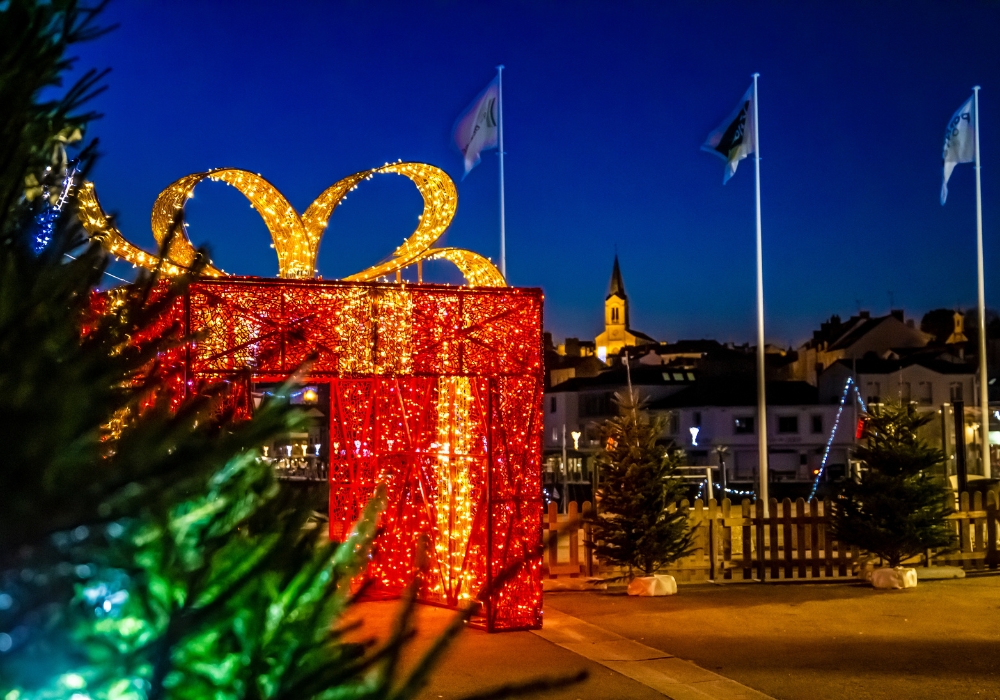 Fêtes de fin d'année ville de Pornic port Noël décoration sapin - © Ville de Pornic