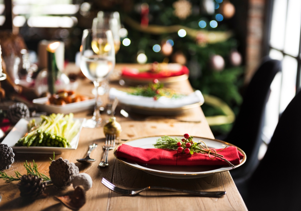 Menus de fêtes de fin d'année restaurant dîner Noël Réveillon Saint-Sylvestre Pornic - © Rawpixel Ltd Getty Images