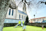 Aire de jeux du bourg de Sainte-Marie-sur-Mer à proximité de l'église