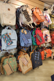Cabaïa-Taschen in der Lederwarenhandlung Rêve de Jour