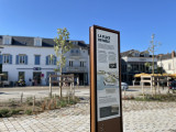 Panneau circuit interprétation du patrimoine sur la Place du Môle