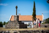 LE VIEUX CIMETIÈRE ET LES TOMBES MÉROVINGIENNES