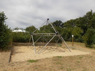 Spielplatz Val Saint-Martin - in der Nähe von Baumklettern