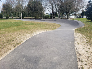 Terrain de Pumptrack à Chauvé