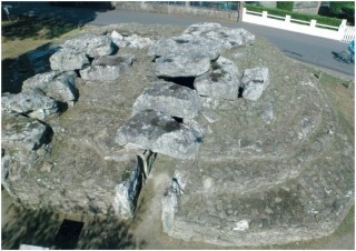 Vue aérienne du tumulus des Mousseaux