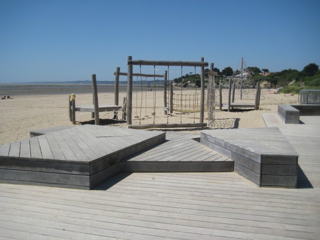 Spielplatz am großen Strand von La Bernerie-en-Retz
