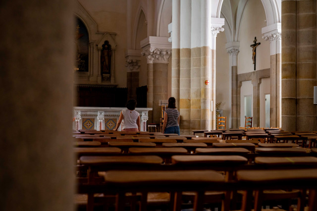 villeneuve-eglise-bourgneuf-lephotographedudimanche-bd-9-16873