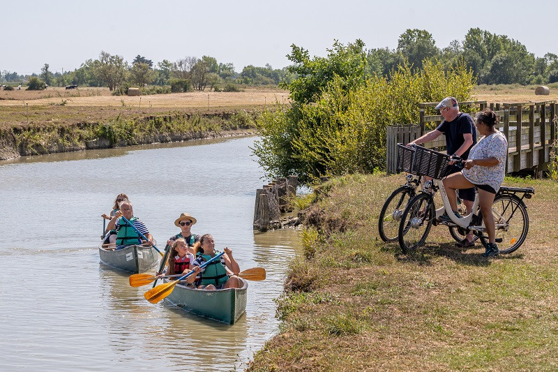 Canoë, vélo, marais breton vendéen, fromagerie