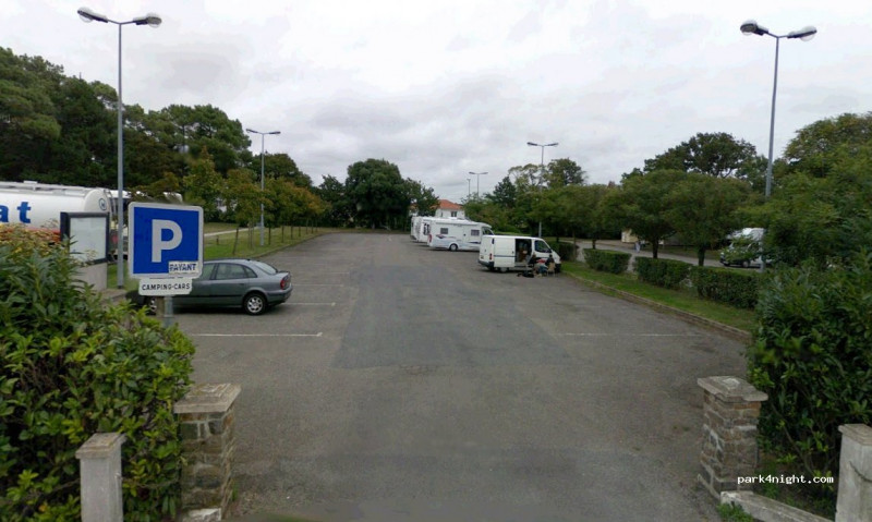 PARKING DE LA MAIRIE