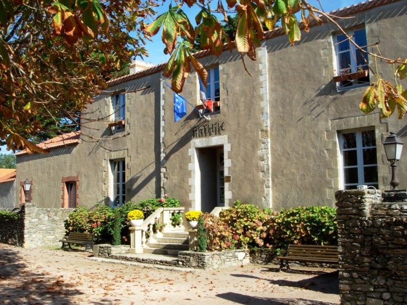 Mairie des Moutiers en Retz