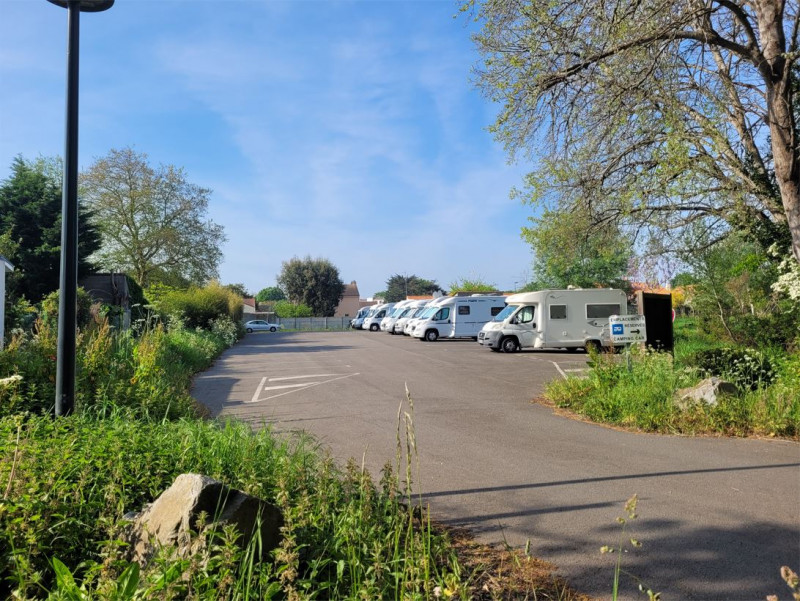 Aire de camping-car aire de stationnement La Plaine-sur-Mer 