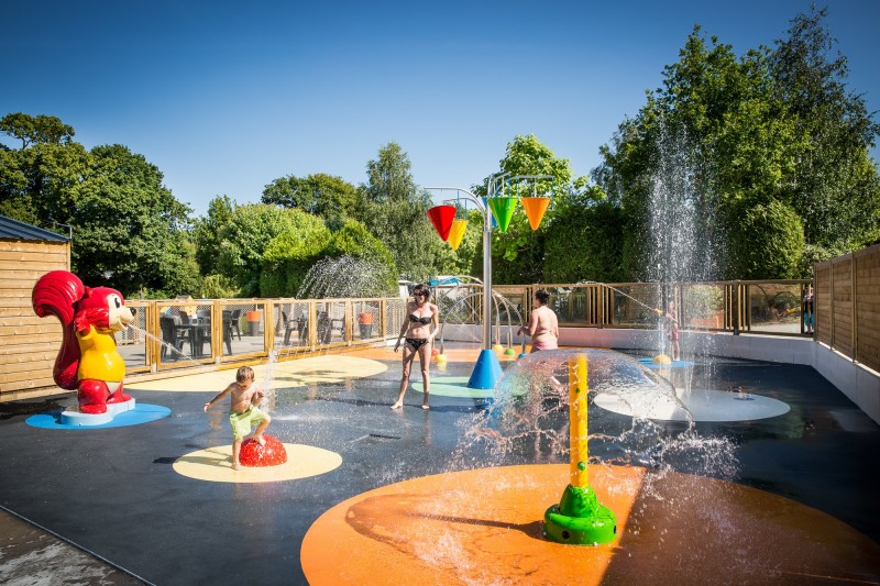 aire-de-jeux-aquatique-camping-la-chenaie-pornic-13174
