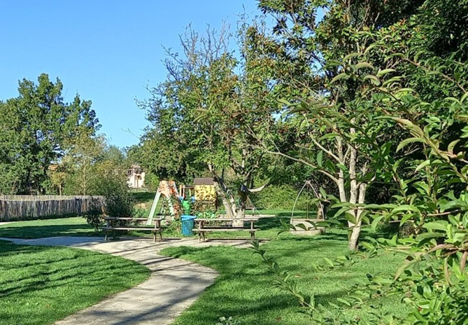 AIRE DE PIQUE-NIQUE DU JARDIN DE MALESSARD