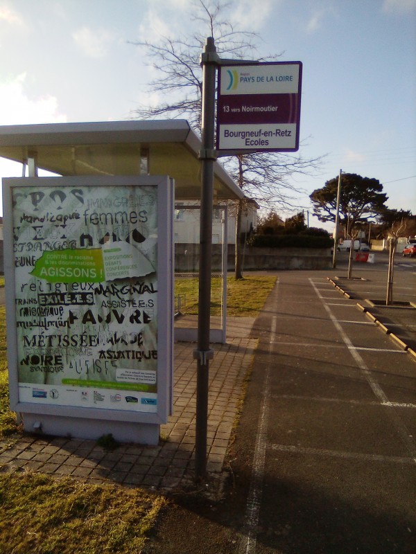 Arrêt de bus Nantes Noirmoutier à Bourgneuf Ligne 13 Aléop