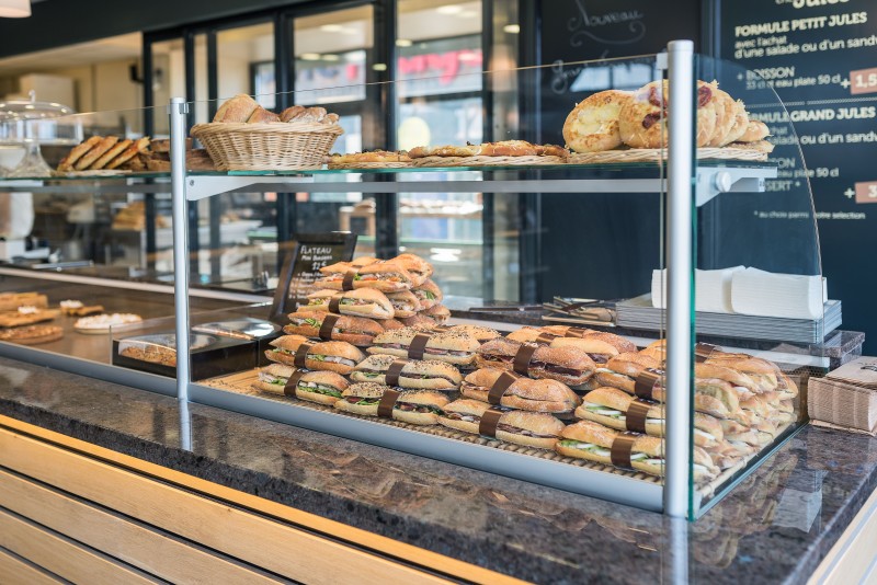 Jules and John fast food bakery Pornic