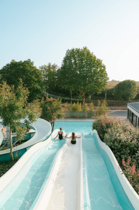 camping, tobbogan, destination pornic, proche mer, plage,piscine chauffée, toboggans, jeux, enfants