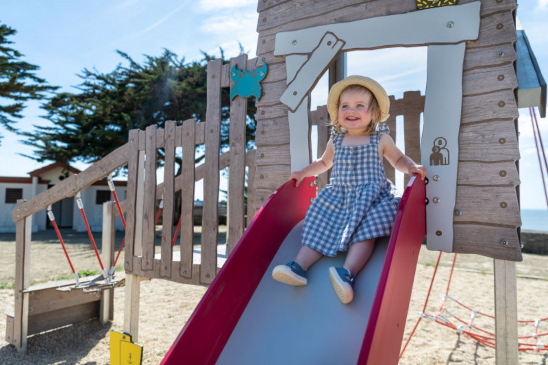Playground esplanade Angel Saint-Michel-Chef-Chef