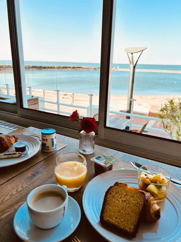 Hôtel le grand large la bernerie en retz