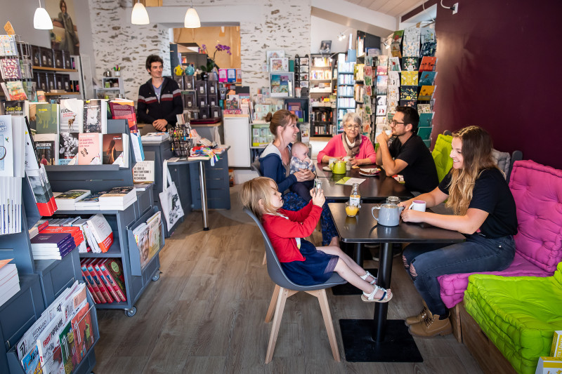 bookshop l'embellie, tea room l'embellie, la bernerie en retz, destination pornic