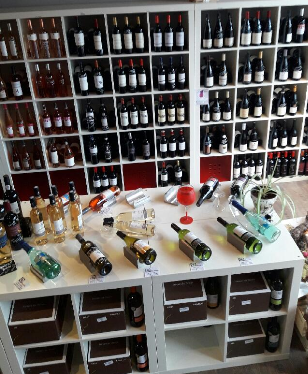 cellar, wine shop, pornic, spirits, wine, whisky, alcohol, drinks, loire atlantique