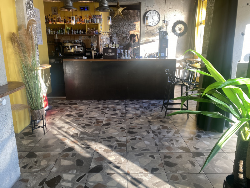 LE SPOT