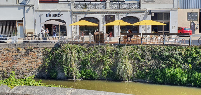LE SPOT