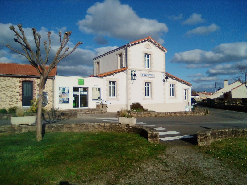 parking cheix, parking cheix en retz, parking mairie cheix