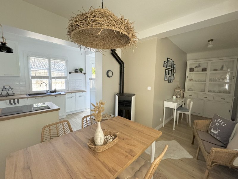 Pièce de vie après rénovation La Plaine-sur-mer maître d'œuvre travaux aménagement intérieur Pornic Loire-Atlantique