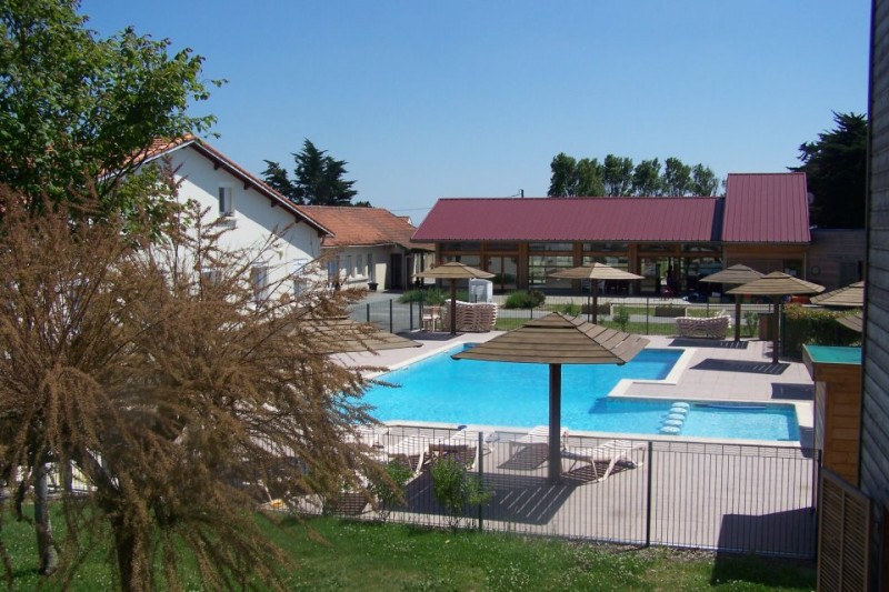 Piscine, hébergement, vue mer,