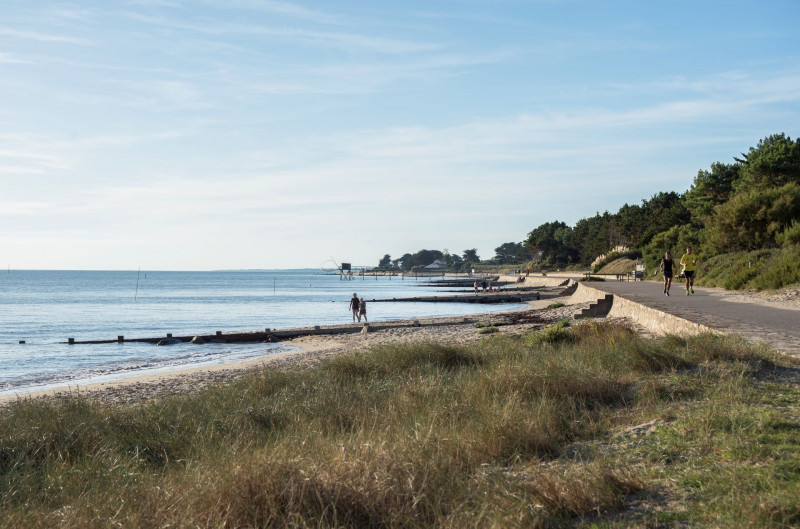 Plage de l'Hermitage Nature Les Moutiers