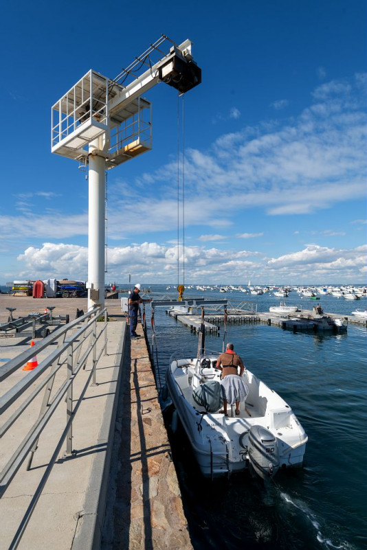 port de la pointe saint gildas préfailles destination pornic bateau ponton embarquer débarquer cale de mise à l'eau remorque plaisanciers carénage grutage