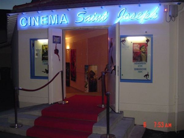 salle saint joseph pornic cinema film sound dolby program snack movie	