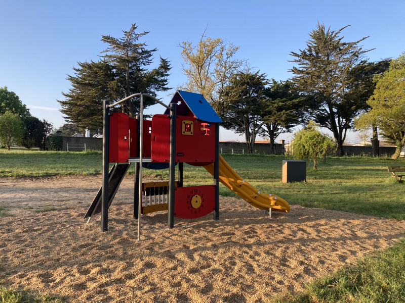 Spielplatz und Standort der Teiche von Bourgneuf-en-Retz