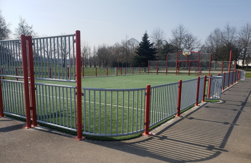 terrain multisports chauvé city stade chauvé stade foot chauvé terrain foot chauvé terrain basket chauvé terrain omnisport football basketball hand ball enfant sport chauvé