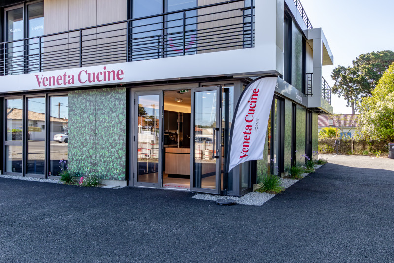 Veneta Cucine Pornic Küchenbauer Loire-Atlantique Arbeiten Ausbau Renovierung Küche Dekoration