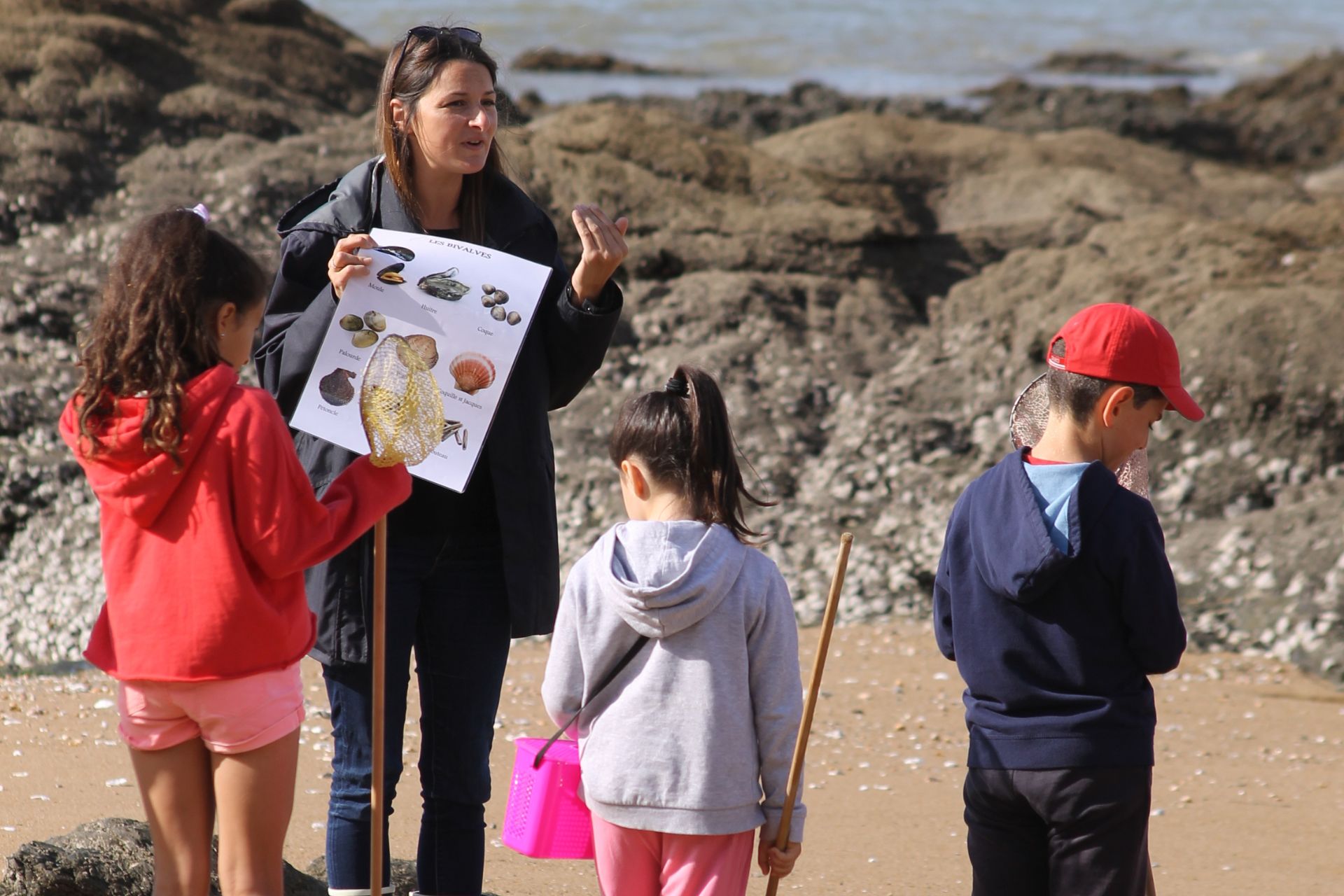 Visite guidée pêche à pied  enfants pornic - © Claudia Cassano Dromain