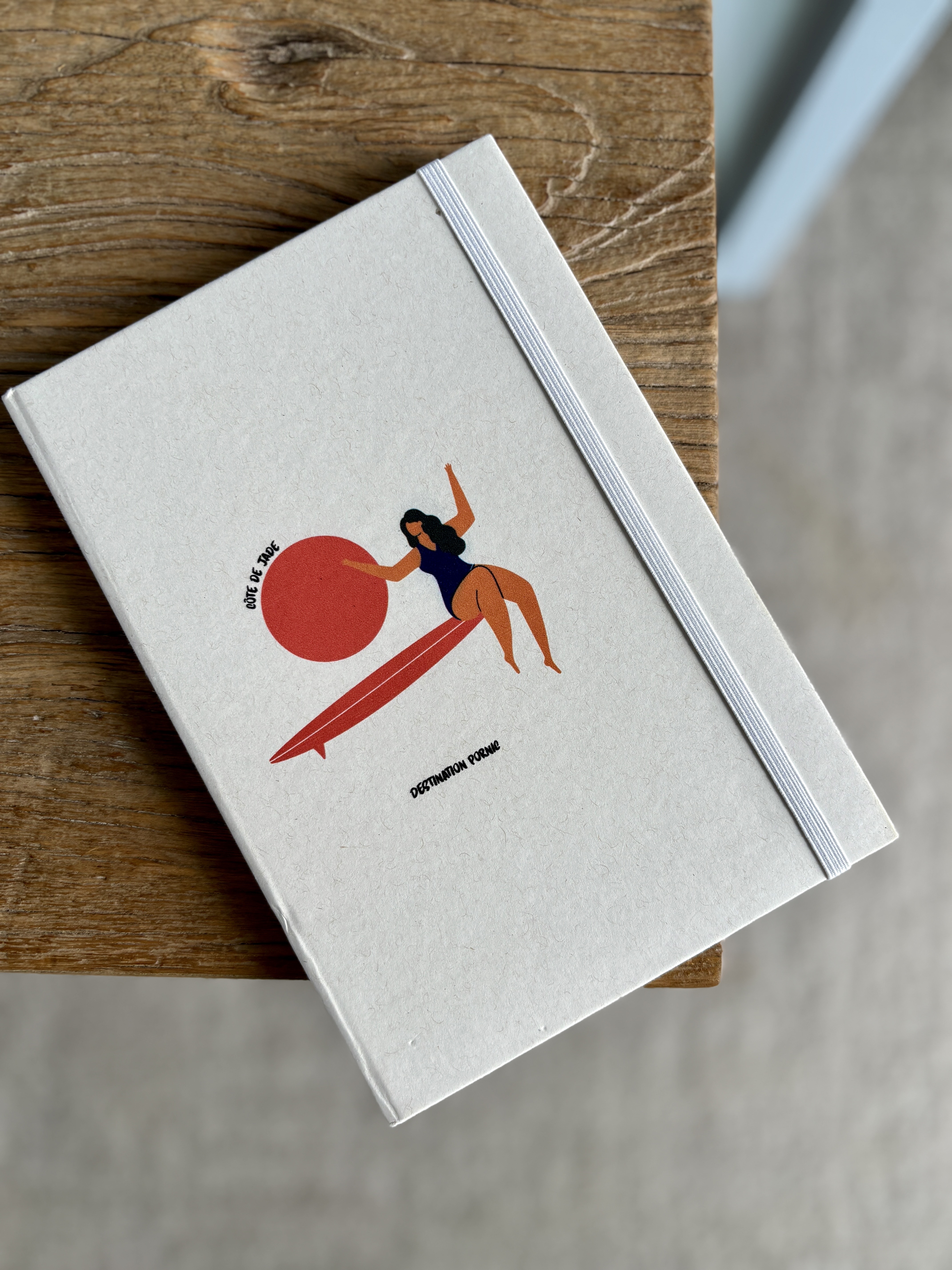 Carnet surfeuse destination pornic - © Claudia Cassano