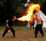 Campement médiéval Pornic journées du patrimoine coeurs de lames  cracheur de feu 