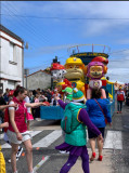 Carnaval de printemps Pornic char défilé roi fête foraine