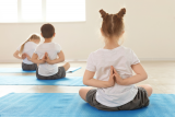 The month of the little ones Yog'istoire media library Armel de Wismes storytelling yoga singing Pornic