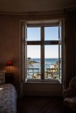 Une chambre de la tour, chateau de pornic, vue sur le port, visite intérieure  