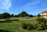 Vue sur le golf, depuis le balcon - RES44