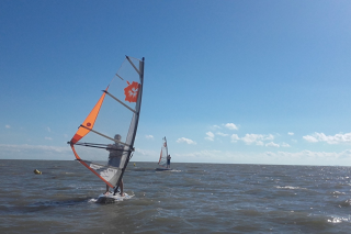 Location de planche à voile - Club Nautique des Moutiers